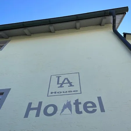 House LA Neuschwanstein Blick - Budget City Hotel-2